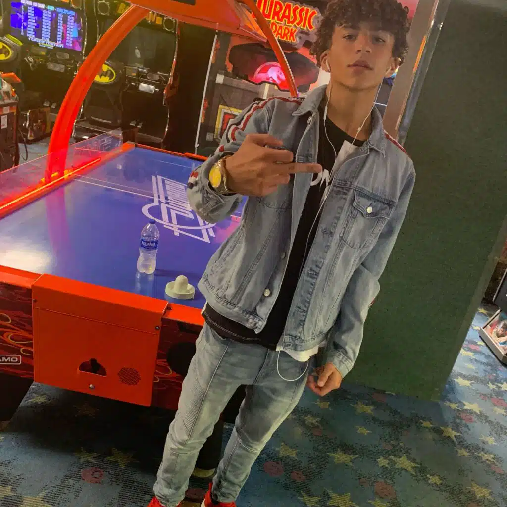 SMG Freestyle (feat. Yungsemiauto)