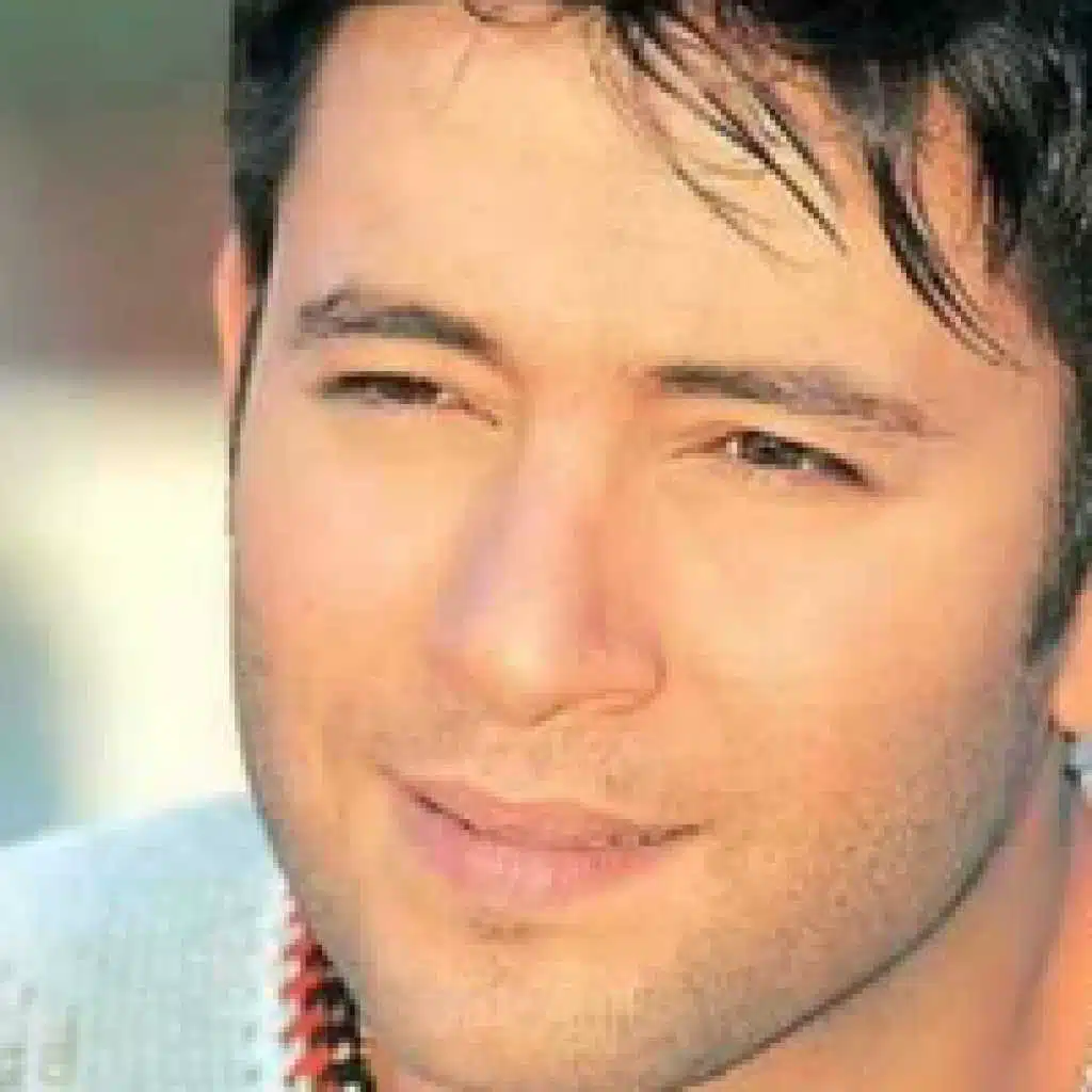 حلوة وكذابة