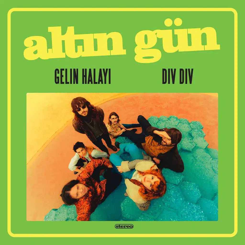 Gelin Halayı b/w Dıv Dıv