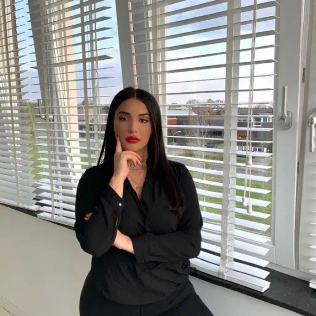 منك ولا مني