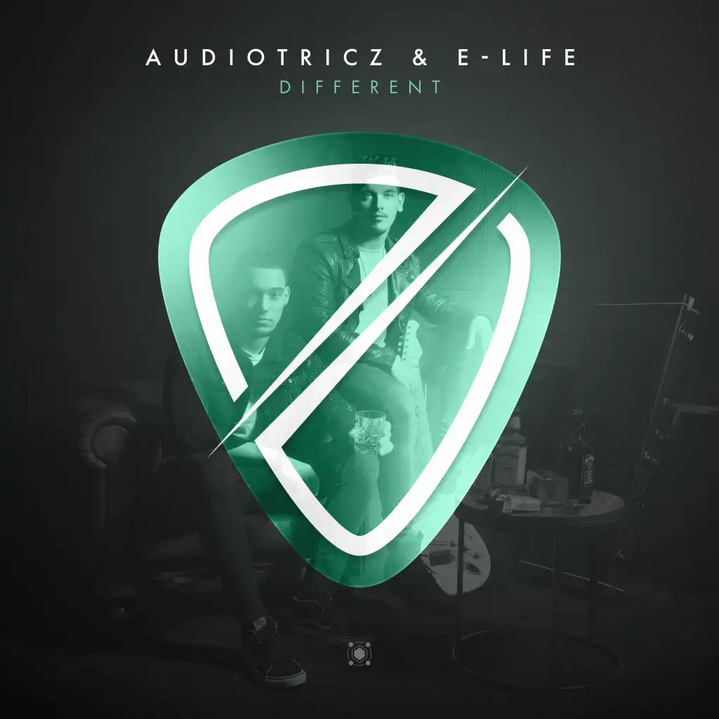 Audiotricz, E-Life