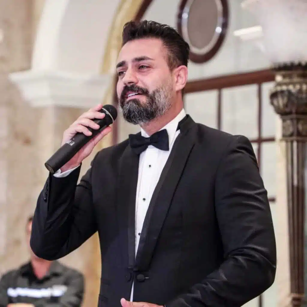 لا تسالني انا من وين