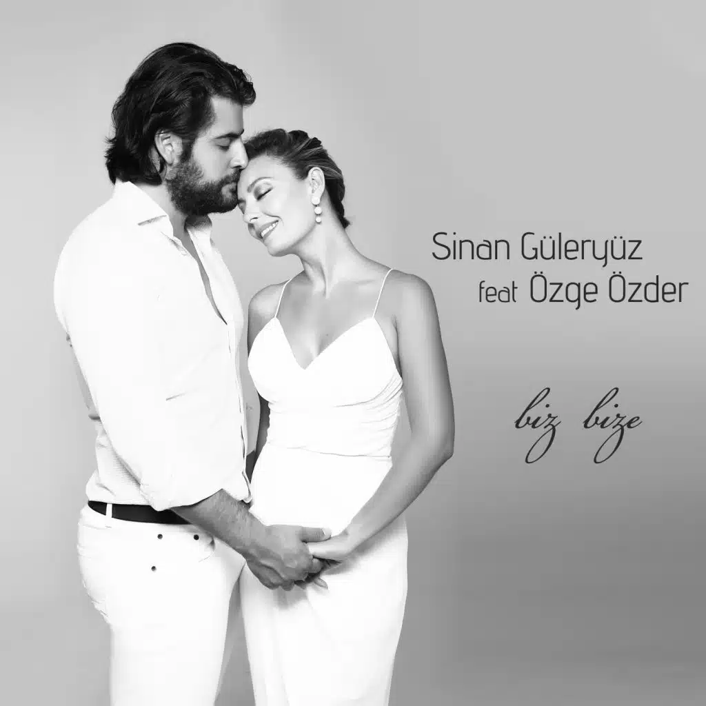 Biz Bize (feat. Özge Özder)
