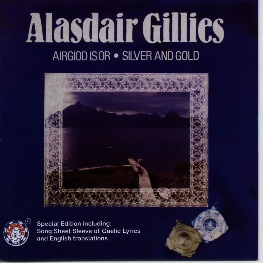 Airgiod Is Or / Silver and Gold