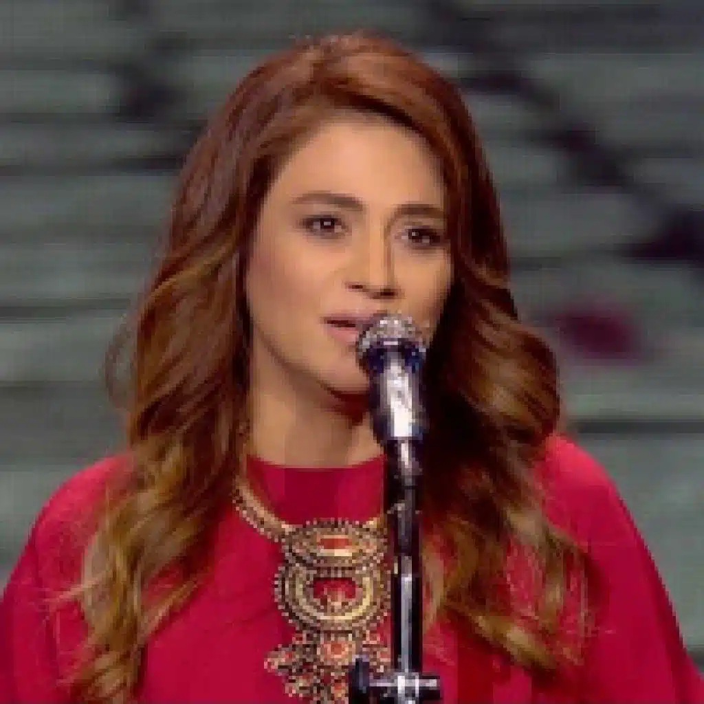 الأفضل نبعد - لايف في بلاتيا