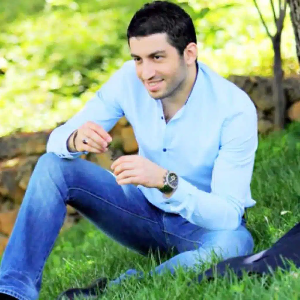 هلا بلاعبنا