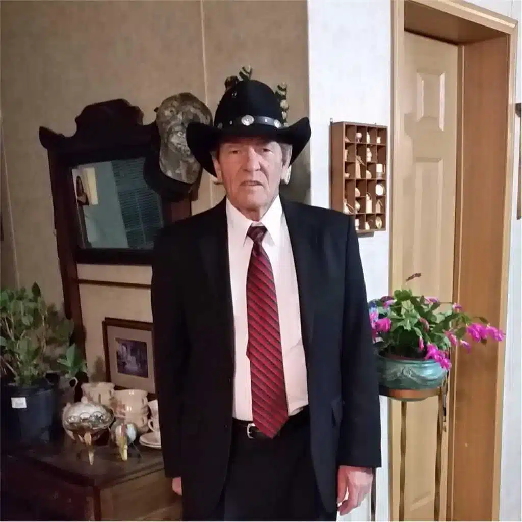 Mama"s Got It Made Workin' Heaven