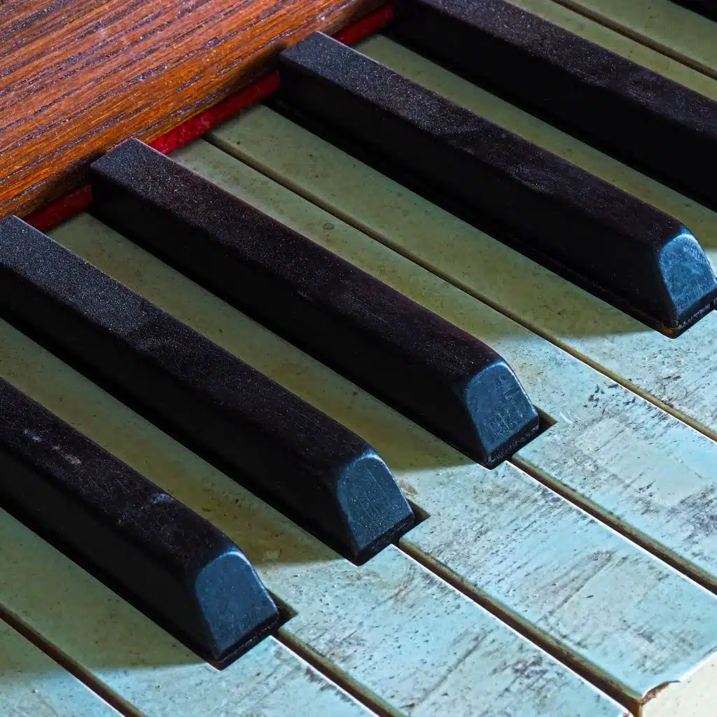 Calming Piano (Romantic Piano Music)