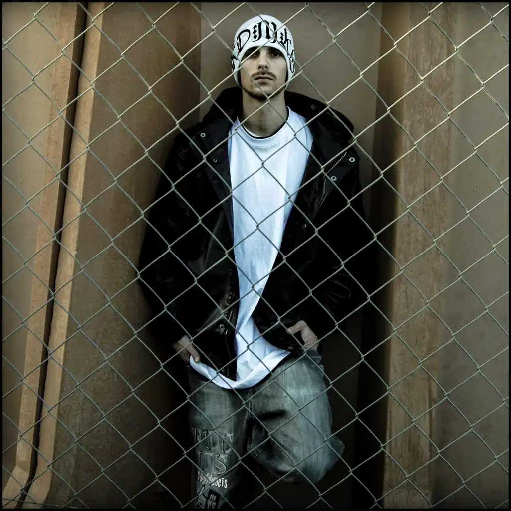 Entre Lo Dulce y Lo Amargo (Remix)