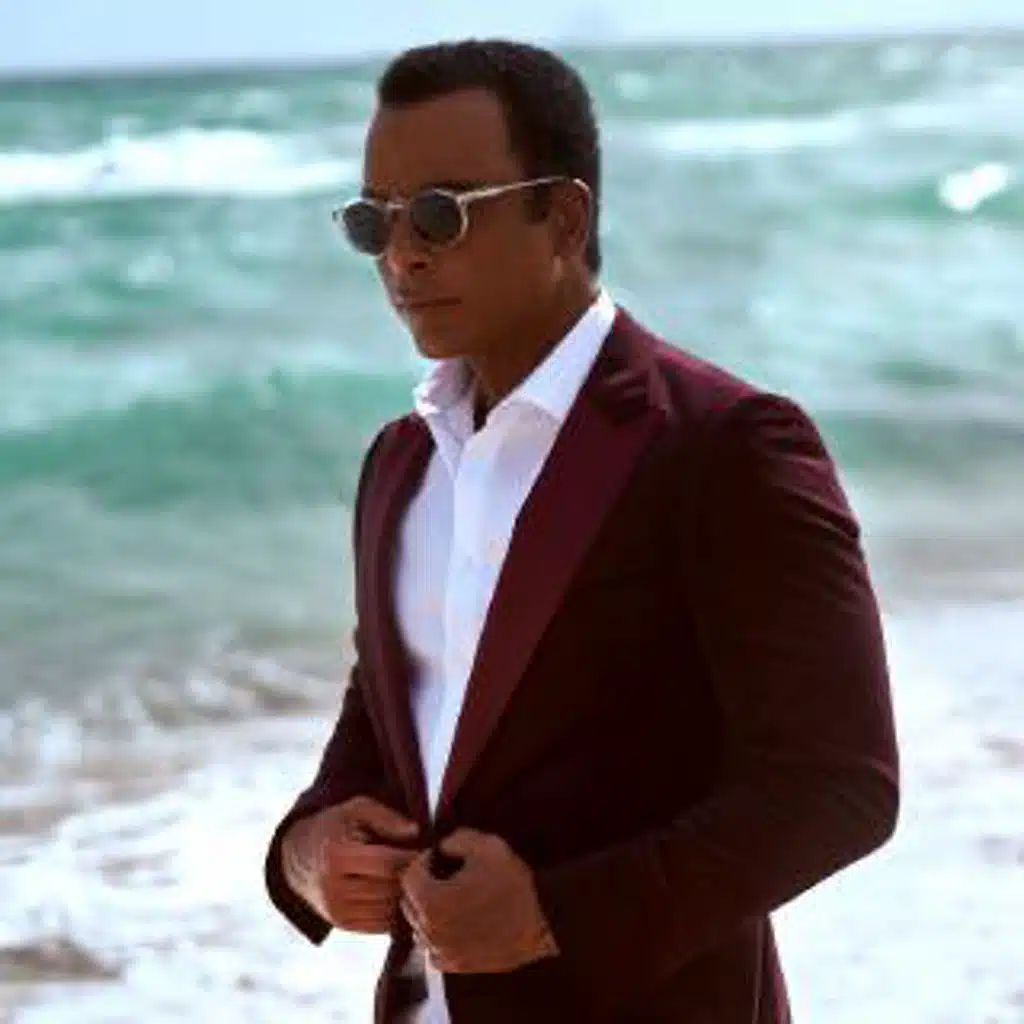Jon Secada