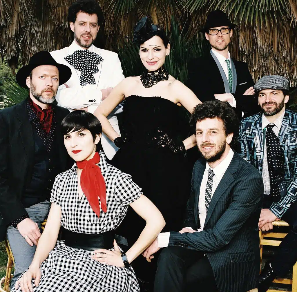 Giulia Y Los Tellarini