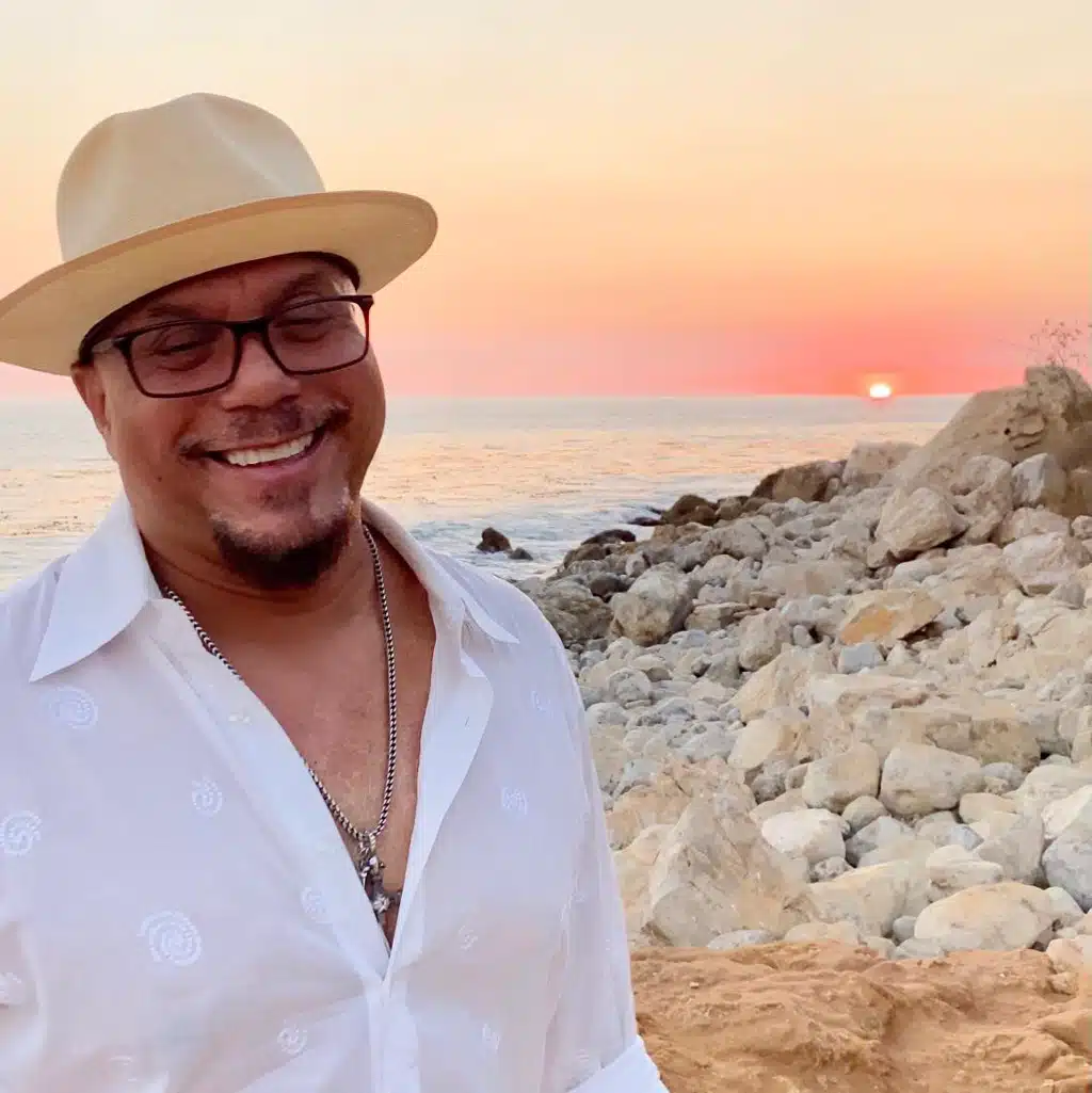 Howard Hewett