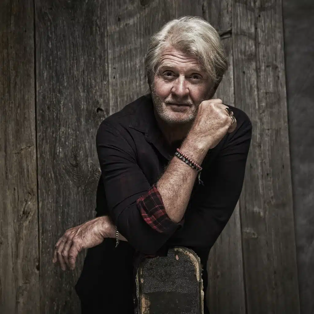 Tom Cochrane