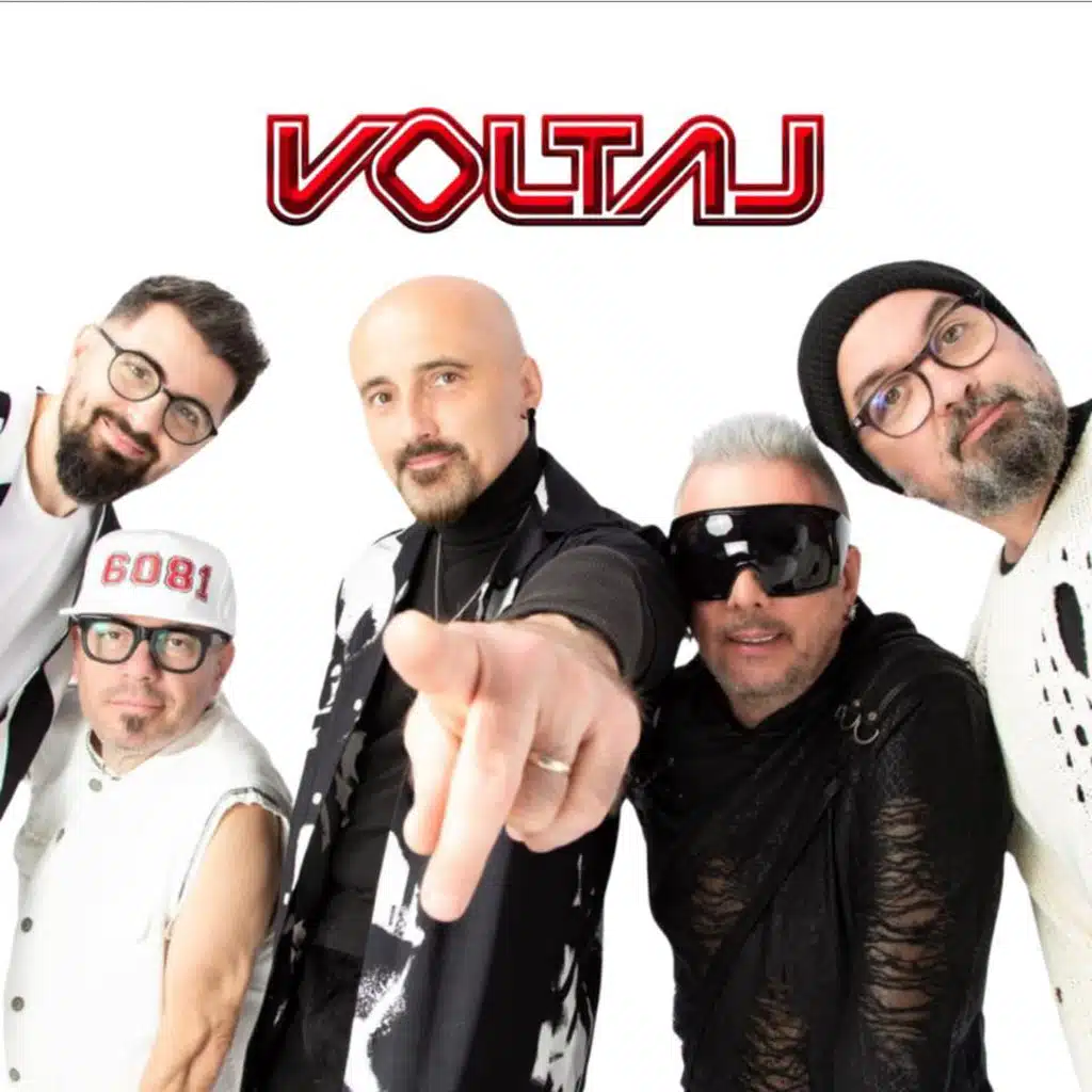Voltaj