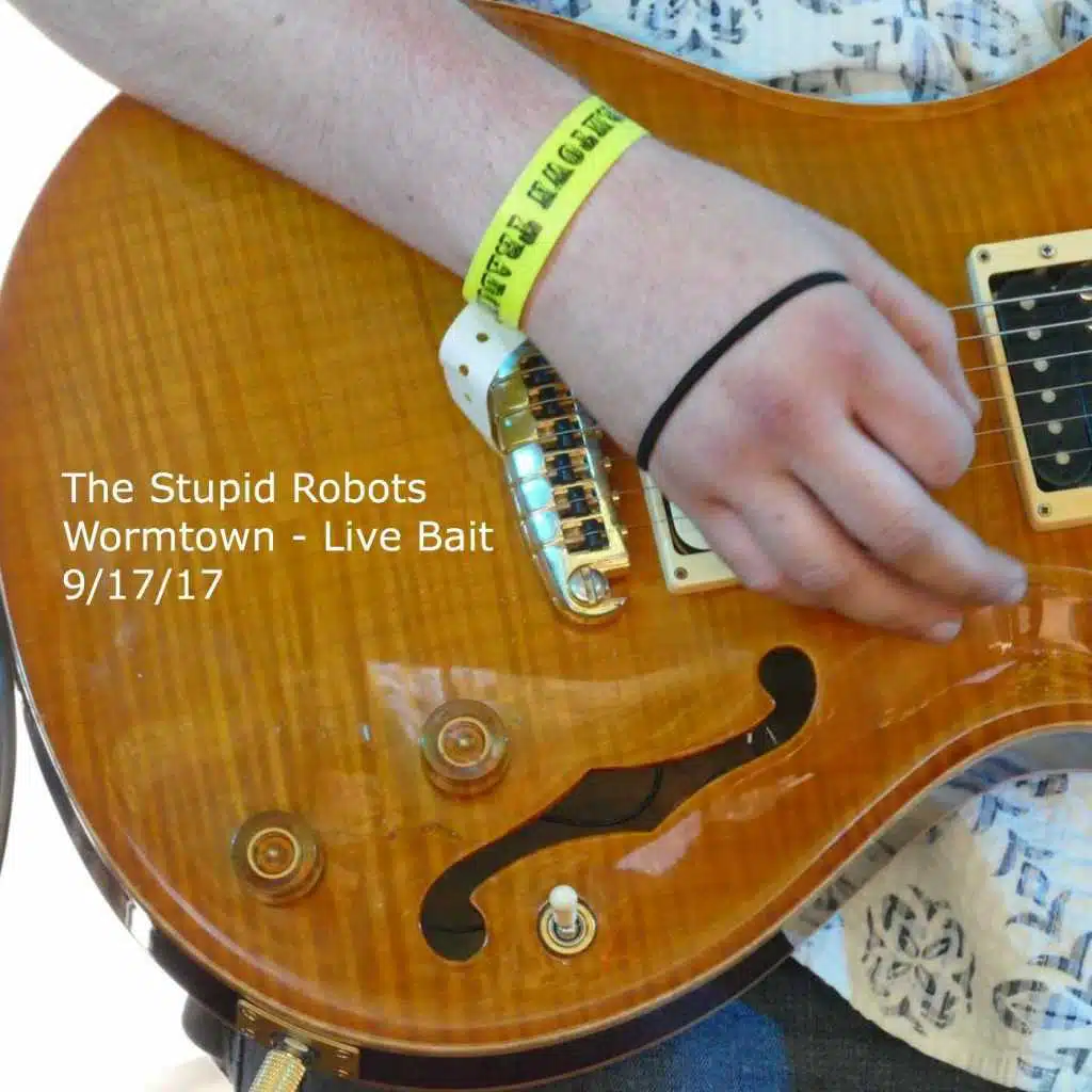 Wormtown (Live Bait)