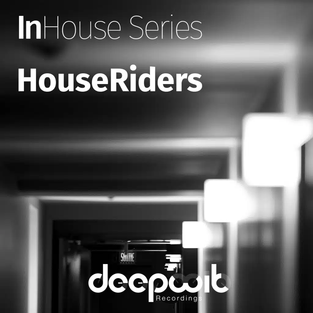 The Way You Treat Me (HouseRiders Lovin' The Way Mix) [feat. John Juster]