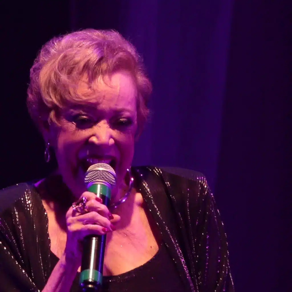 Falam Tanto de Mim (Ao Vivo)