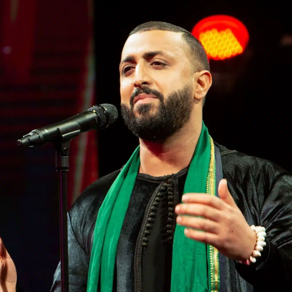 لا نمثلك بالشمس لا بالقمرة