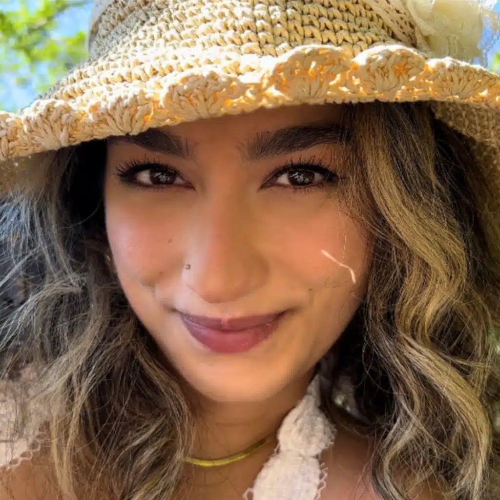 ASMR Clingy Goth Girlfriend (i miss you, kisses) by ASMR Leedah