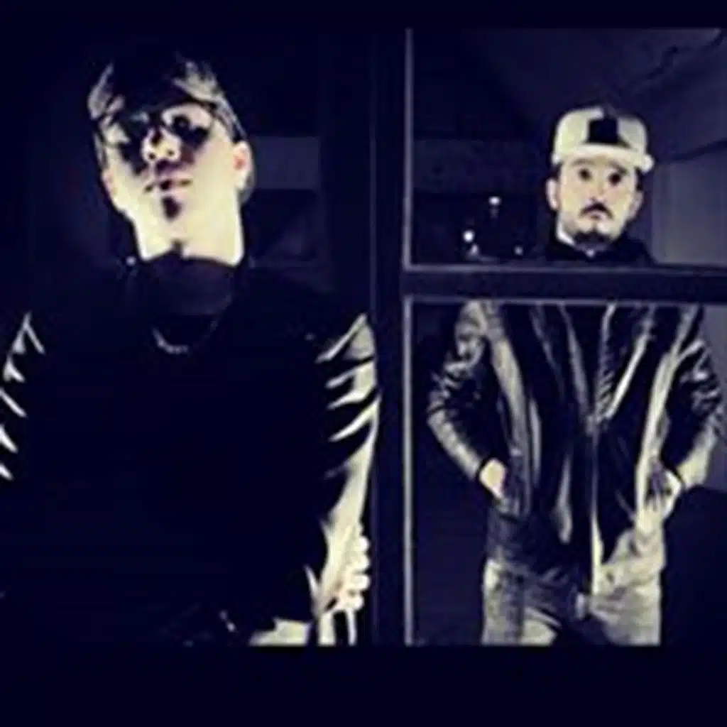 مالك لك مع ماد قن