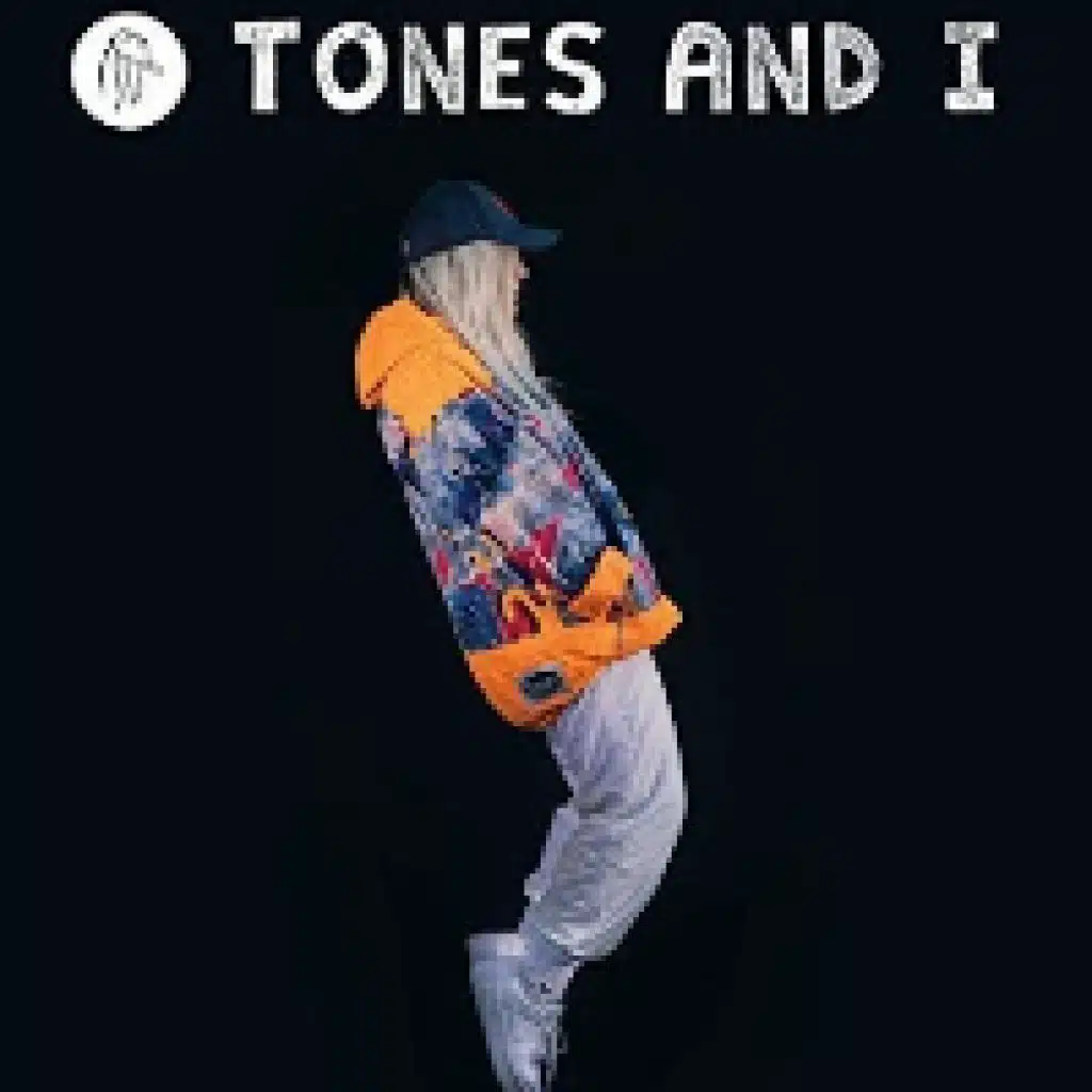 نغمات وأنا - قرد الرقص