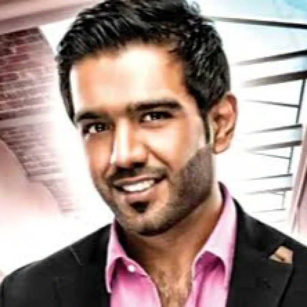 اكبر من الحب