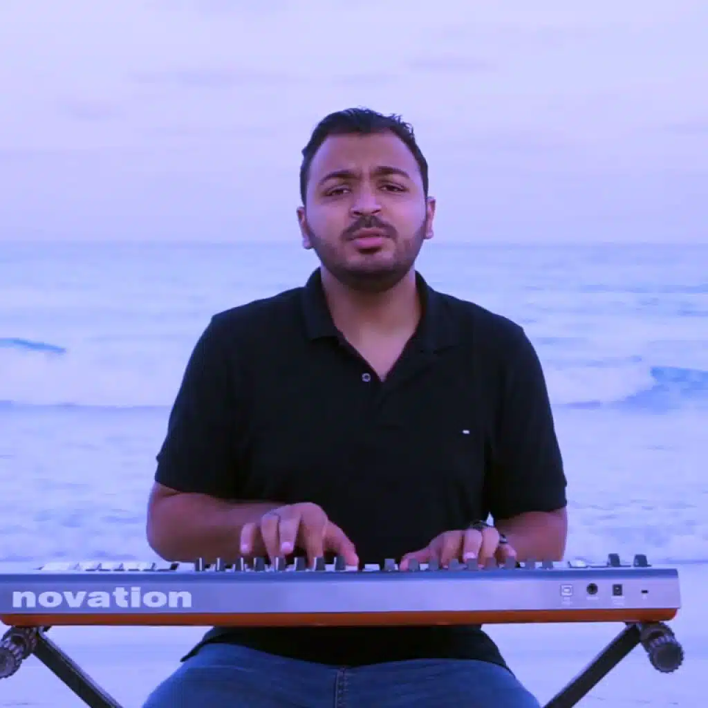 عايم فى بحر الغدر