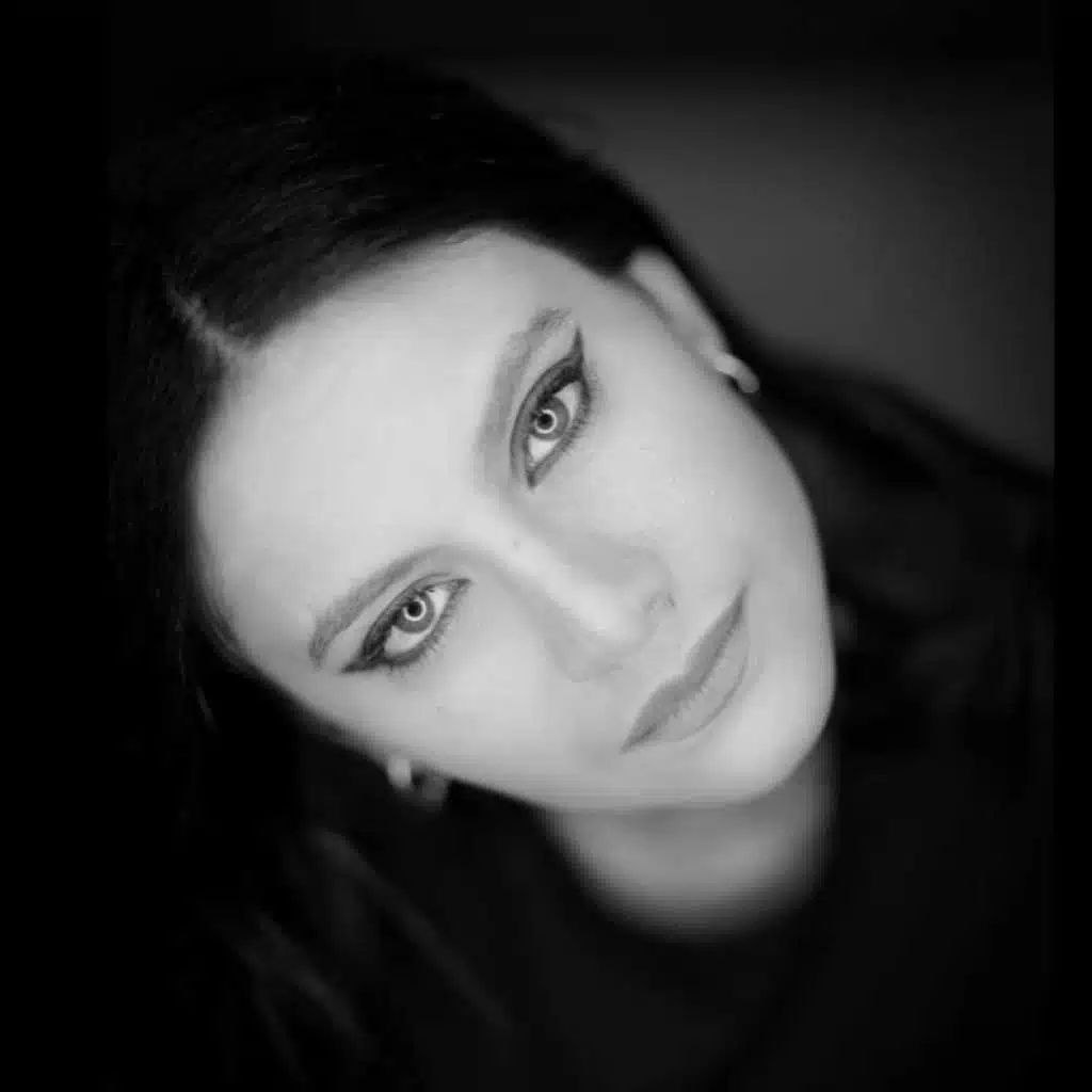 انغريد نقور