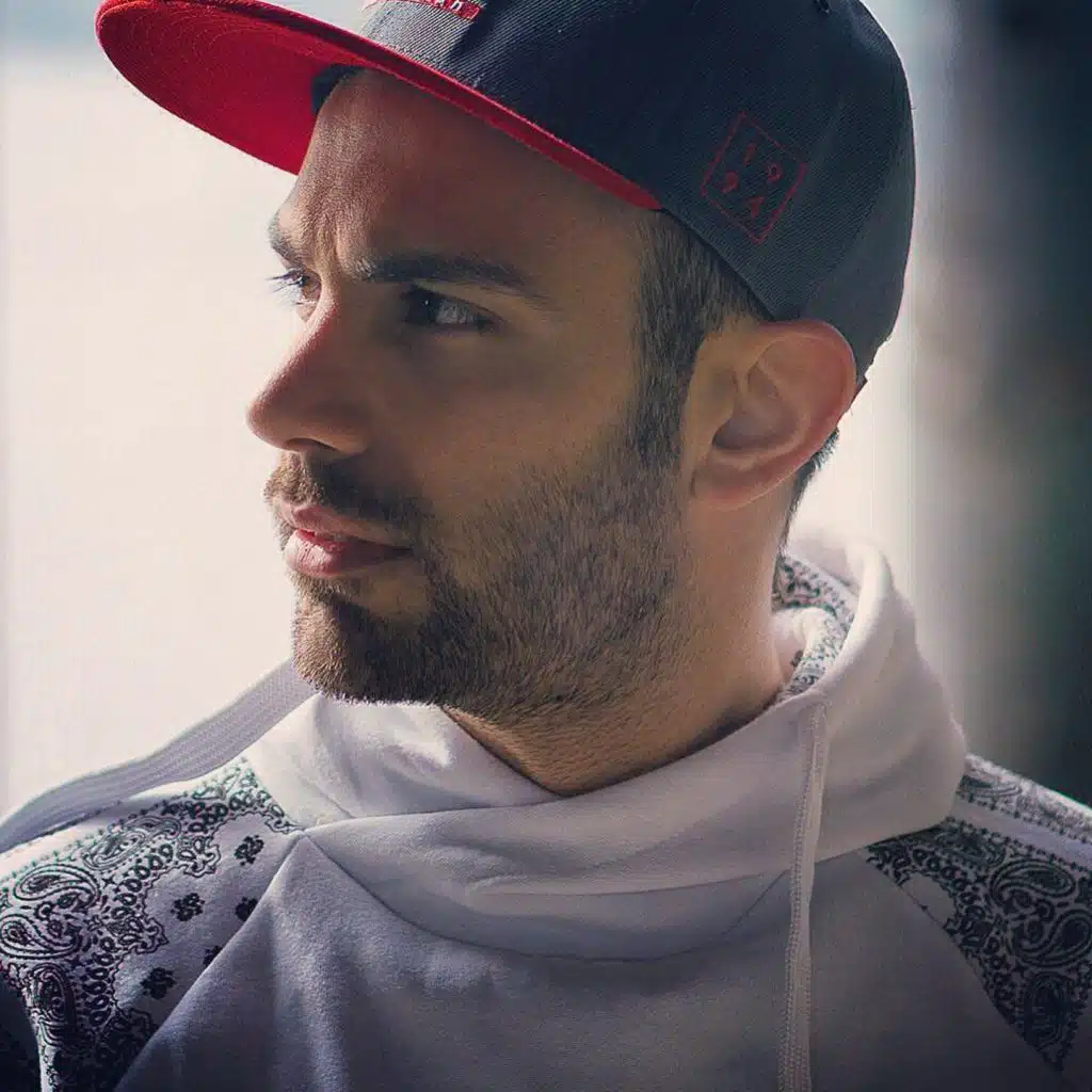 Sardargom (feat. T-Dey)