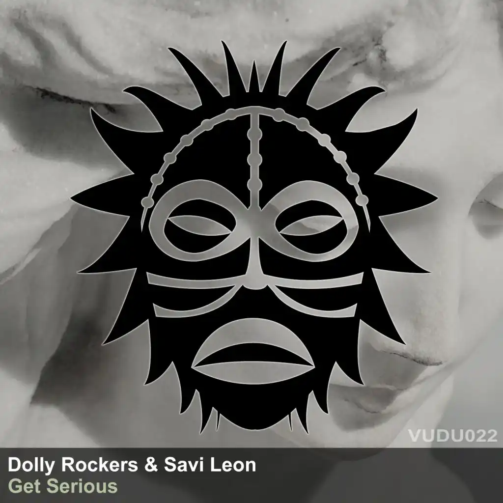 Dolly Rockers, Savi Leon