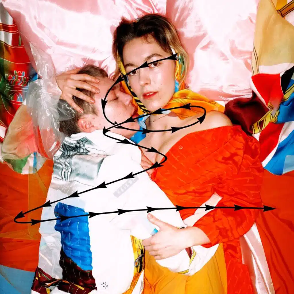 Vi er perfekt men verden er ikke det