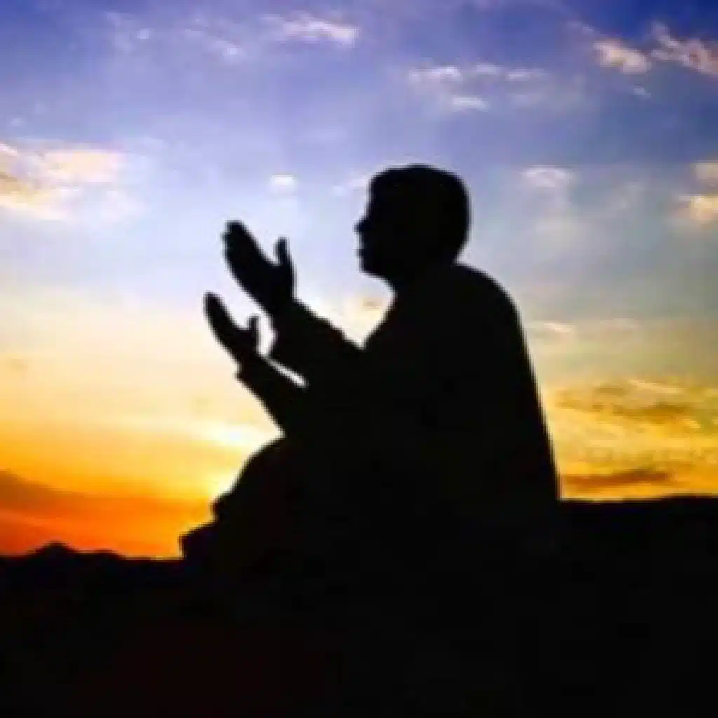 إبتهال ربي إرفع مقتك