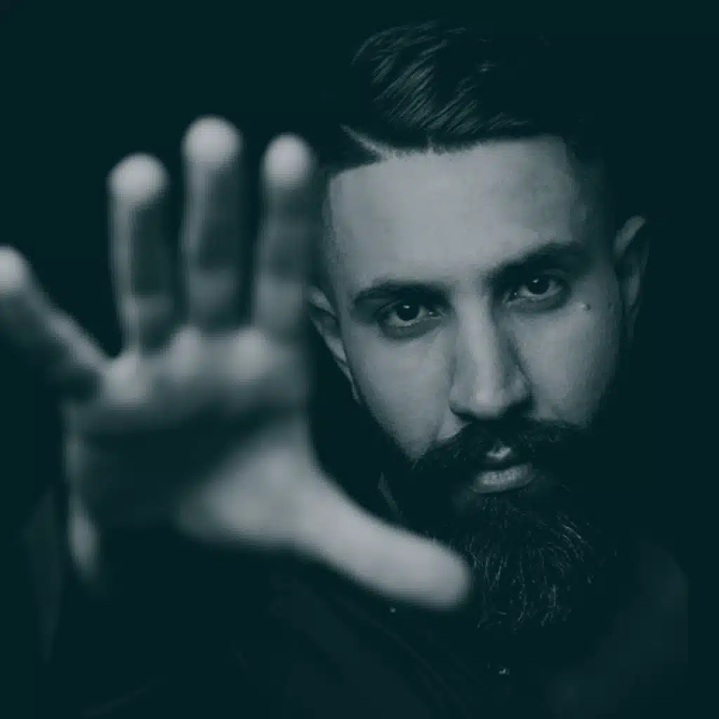 كون على بال