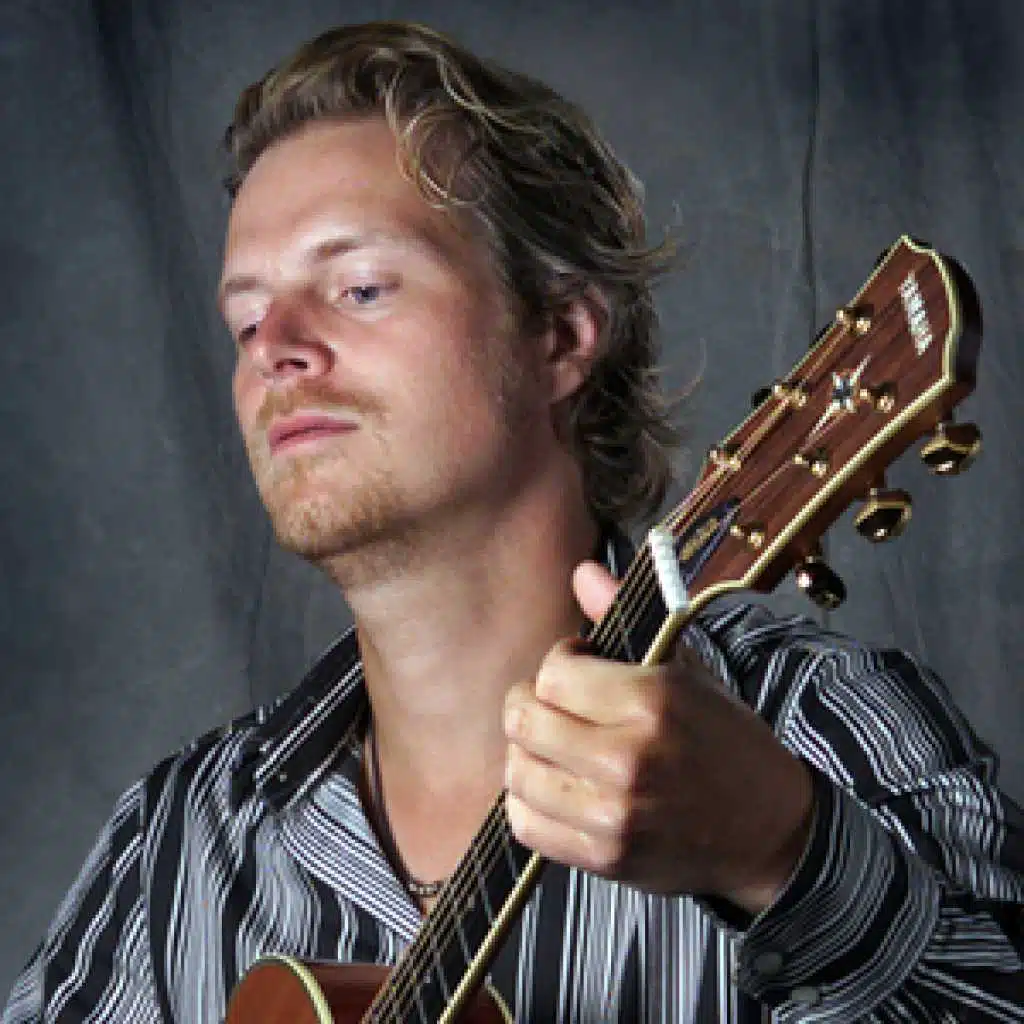 Tal Bachman