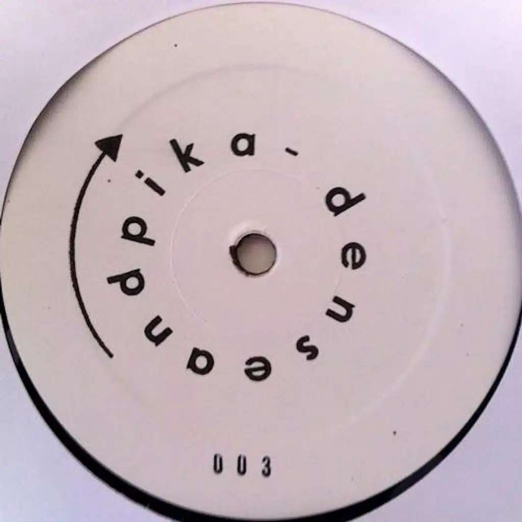 Mooger Fooger (feat. Dense & Pika)