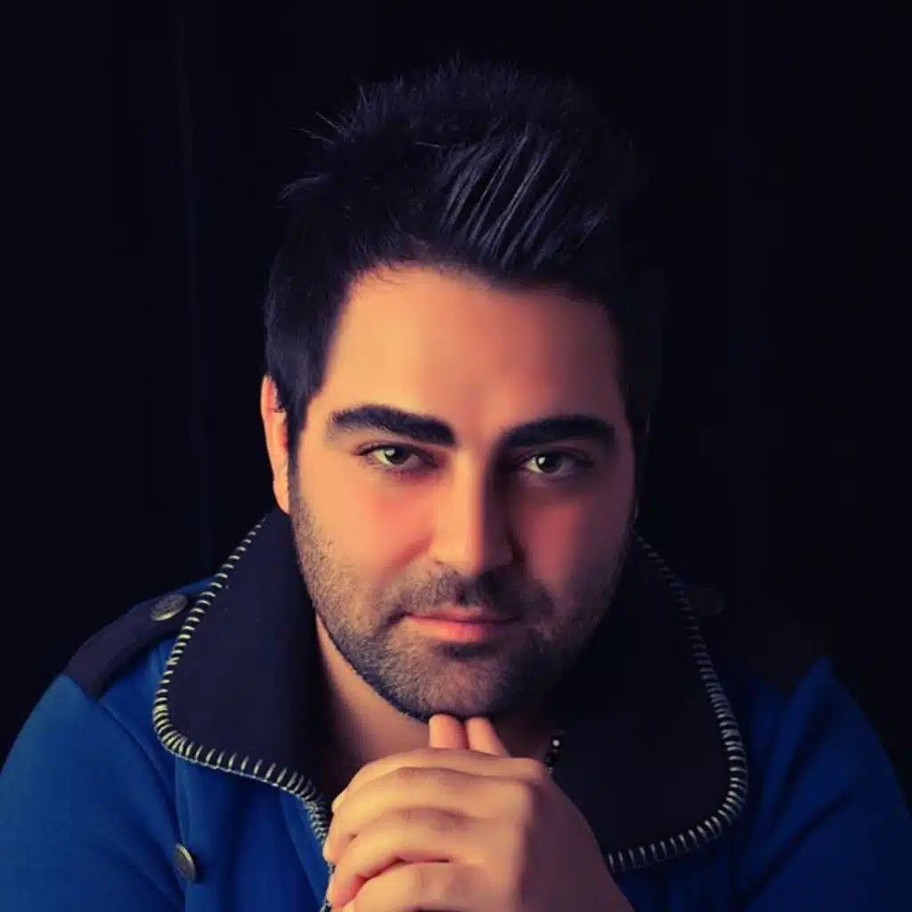 بالقلوب أشواق