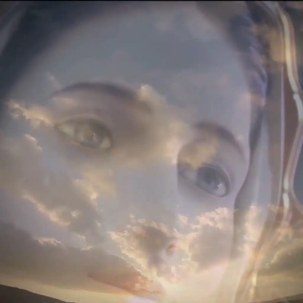 شمعة  وبخور وترتيلة