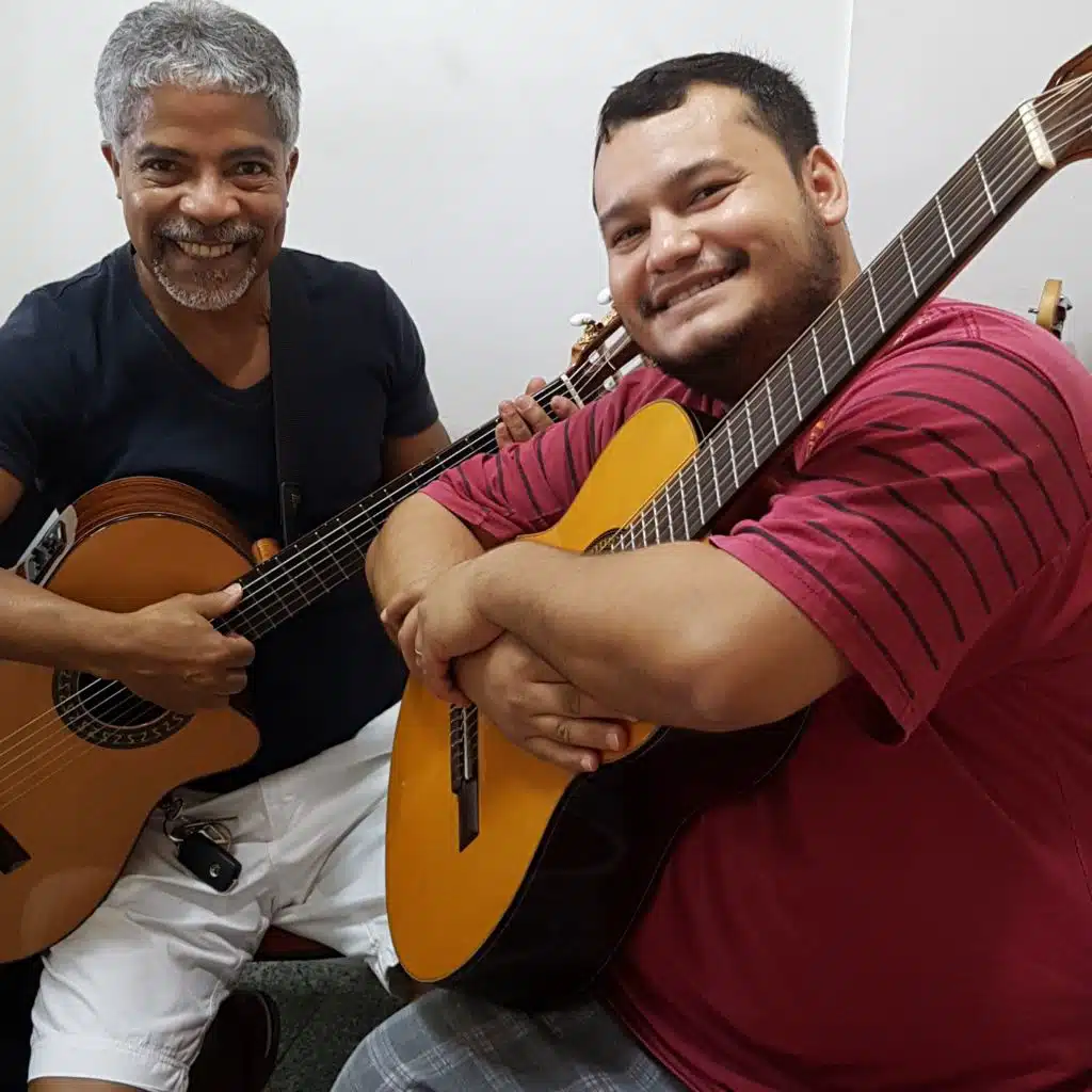 Amor de Estacao (feat. Luciana Carvalheira)