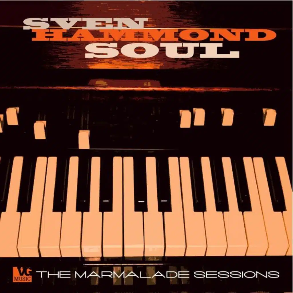 Looking Up Turning Round (feat. Corrina Greyson)