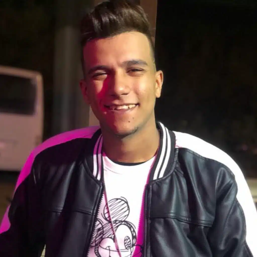 انا مغامر (سكة بعيده)