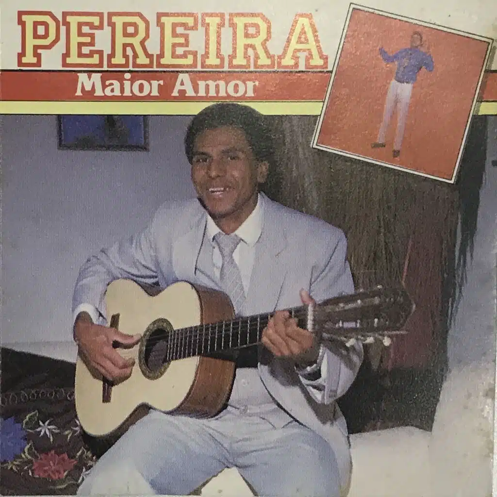 Ele É Deus