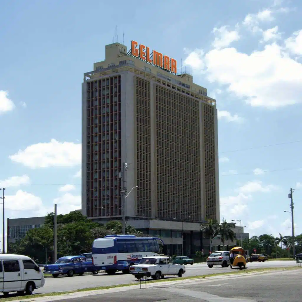 elodio y los seres queridos