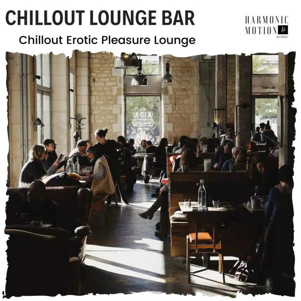 Faint Breeze (Deep Space Lounge Chill)