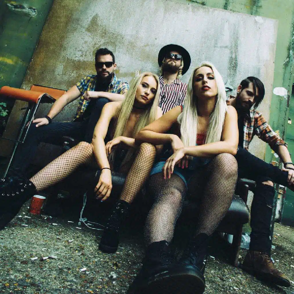 Marisa And The Moths