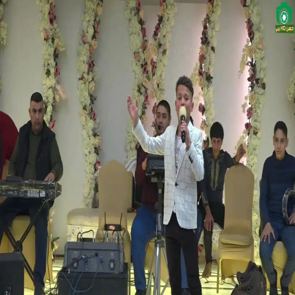 صغير في العمر كبير في الأداء