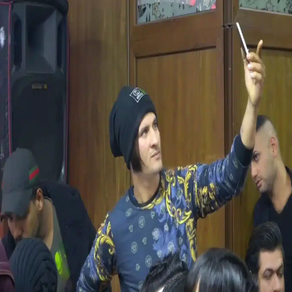 جريت اذاني من اخوتي