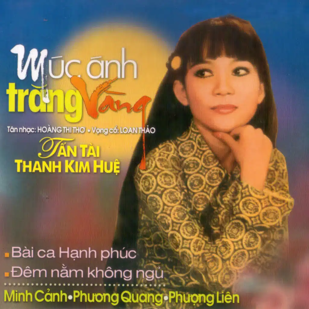 Múc Ánh Trăng Vàng