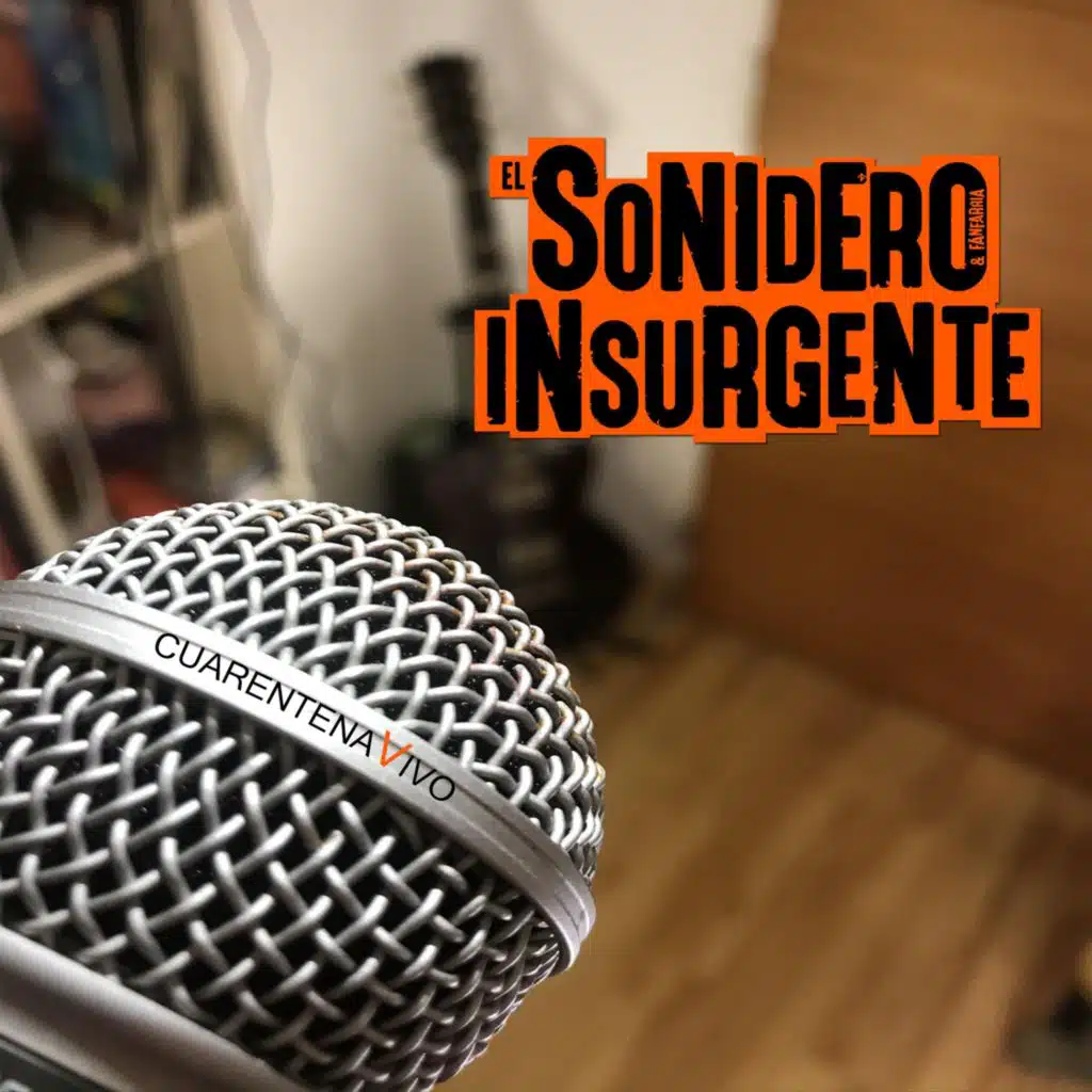 Subiendo (En Vivo)