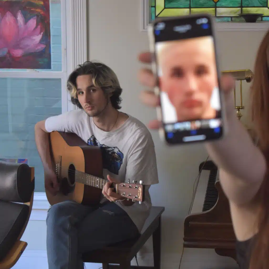 Live from Delage Farm Road