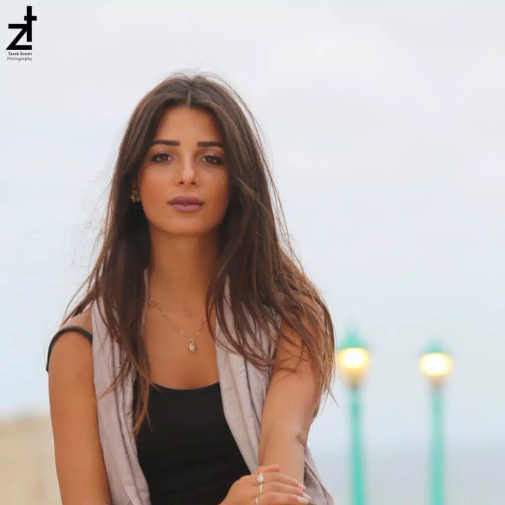 بتحدى العالم